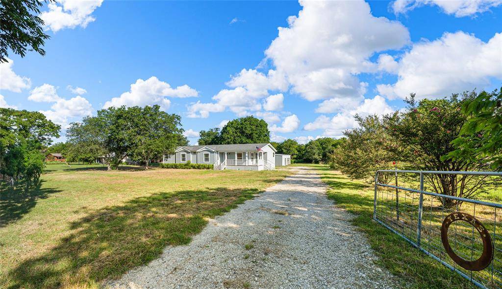 Mcgregor, TX 76657,429 Eagle Ridge Road