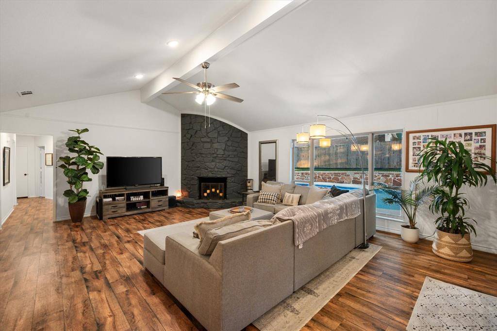 Arlington, TX 76013,4700 Valleycrest Drive