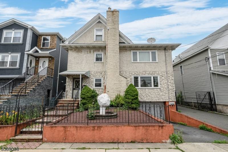 Elizabeth City, NJ 07201,604-606 Adams Ave