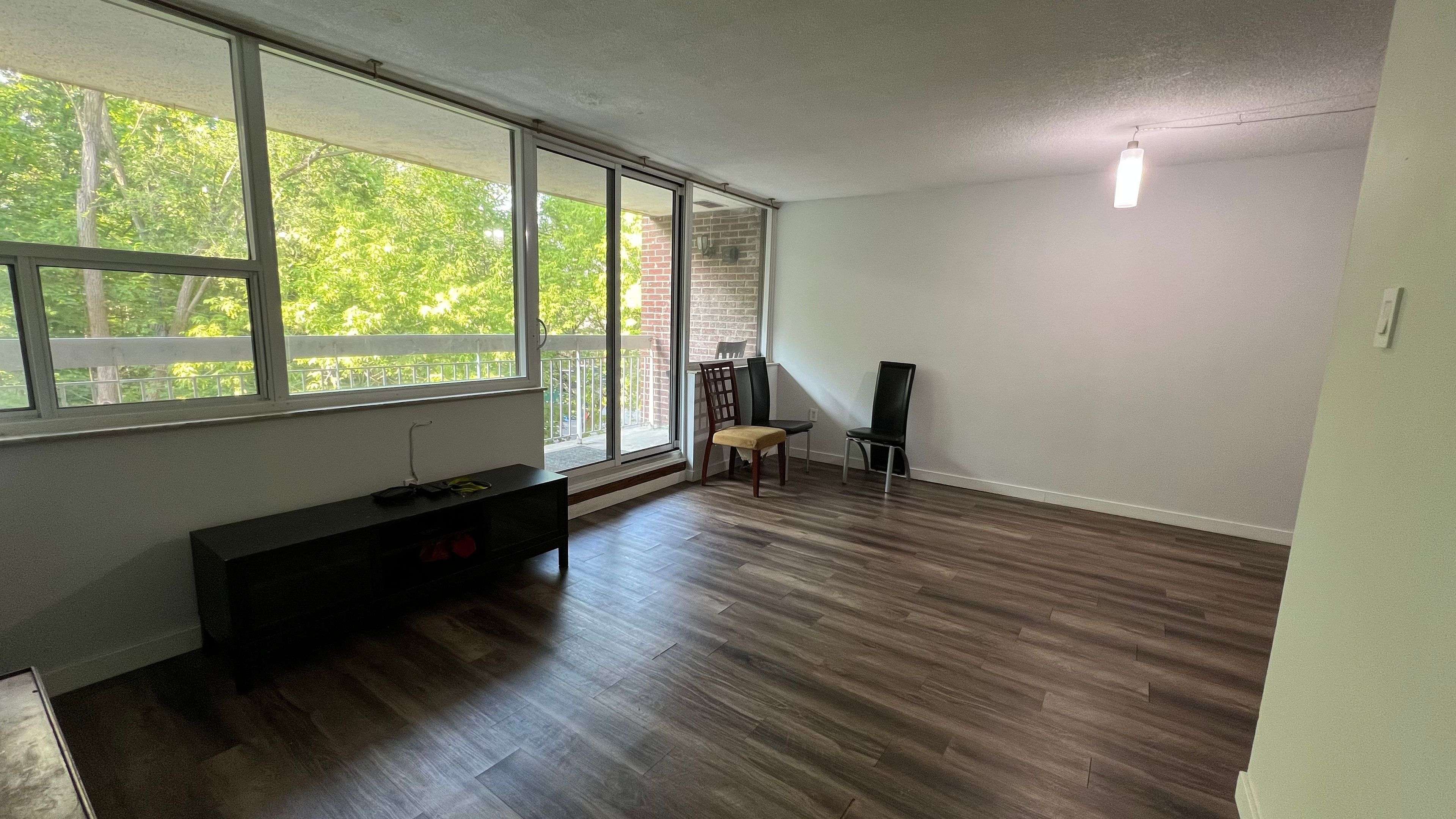 Toronto E10, ON M1E 4V5,4064 Lawrence AVE E #309