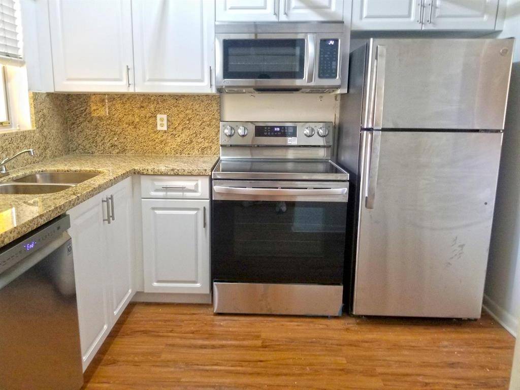 Margate, FL 33063,6700 Royal Palm Blvd #D106