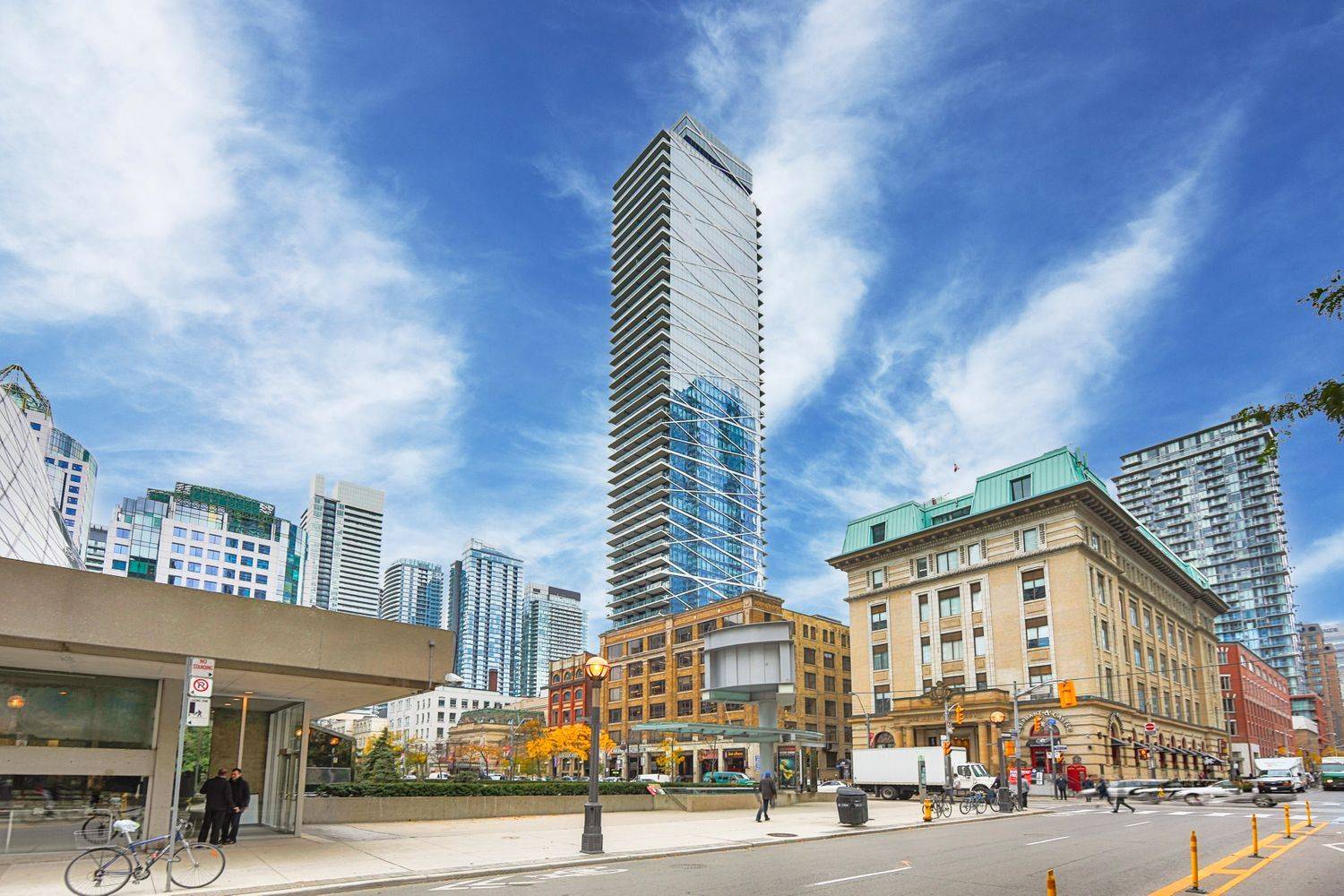 Toronto C01, ON M5H 0A6,224 King ST W #1807