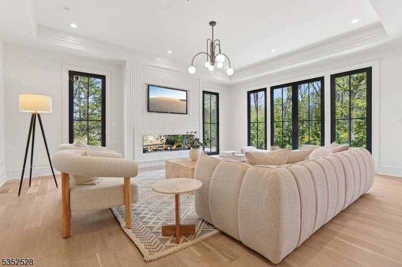 Millburn Twp., NJ 07078,2 Spenser Dr
