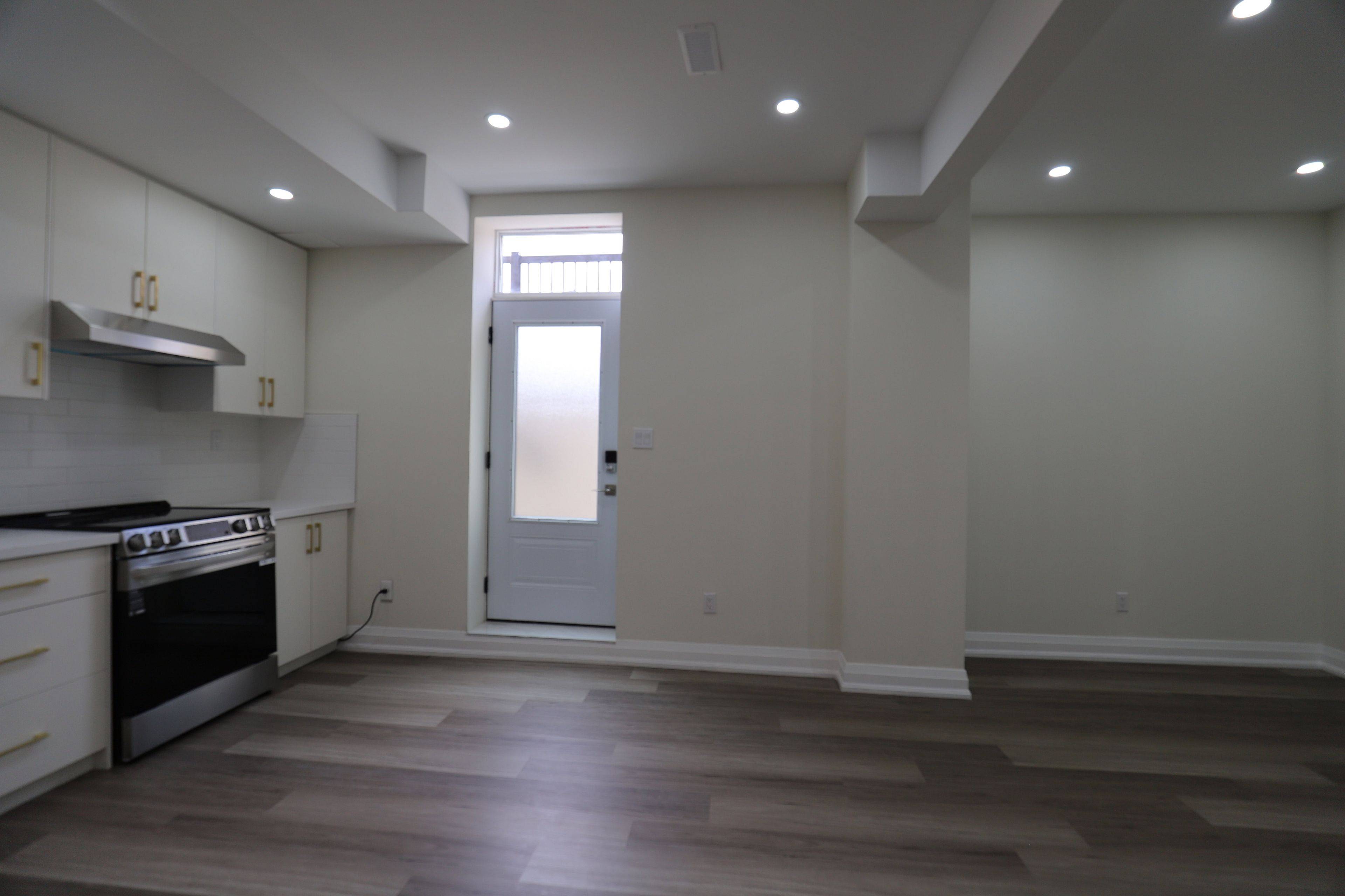 Vaughan, ON L3L 0E8,108 Ballantyne BLVD