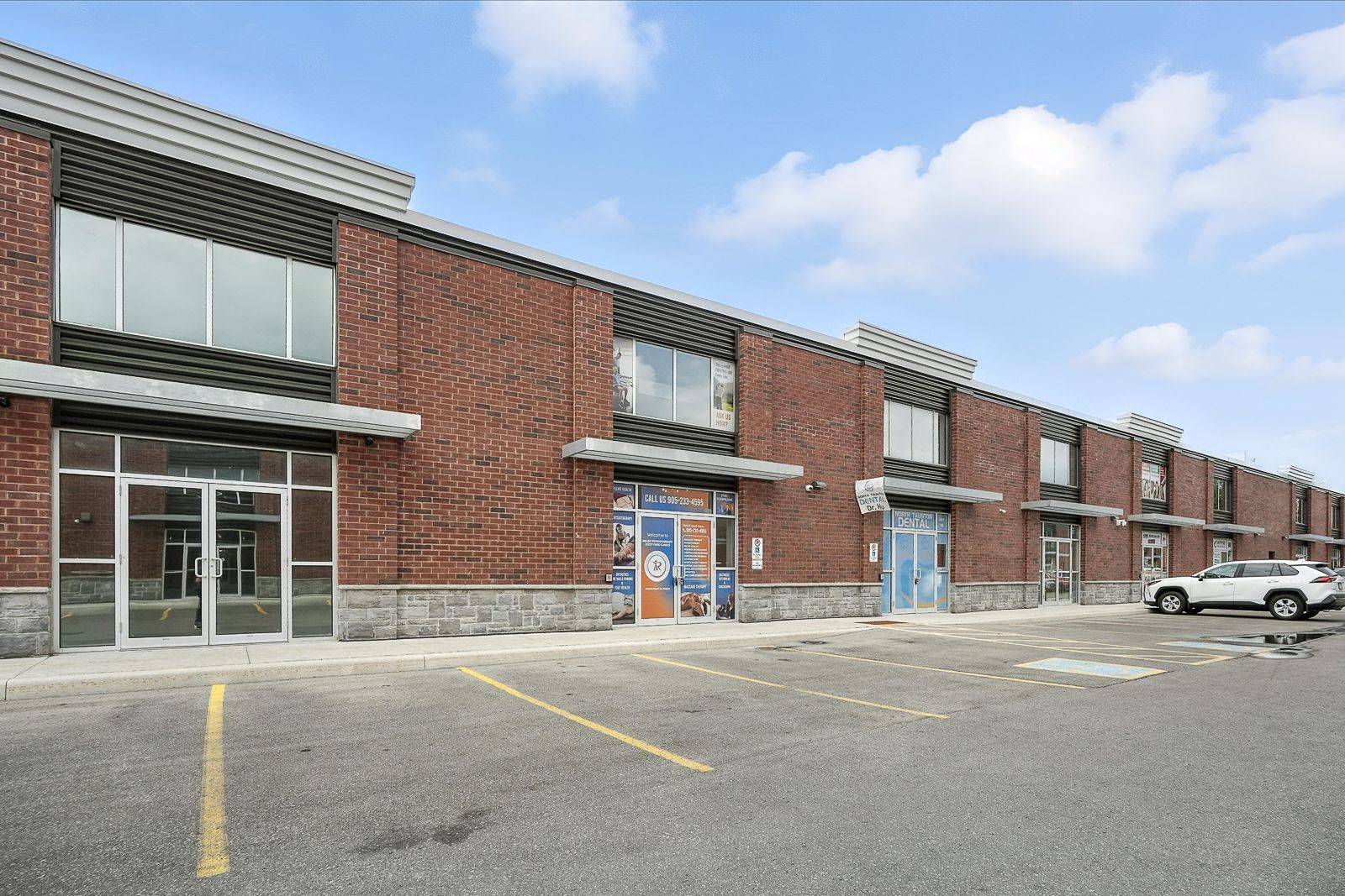 Oshawa, ON L1L 0N8,462 Taunton RD W #25 - Mezzanine