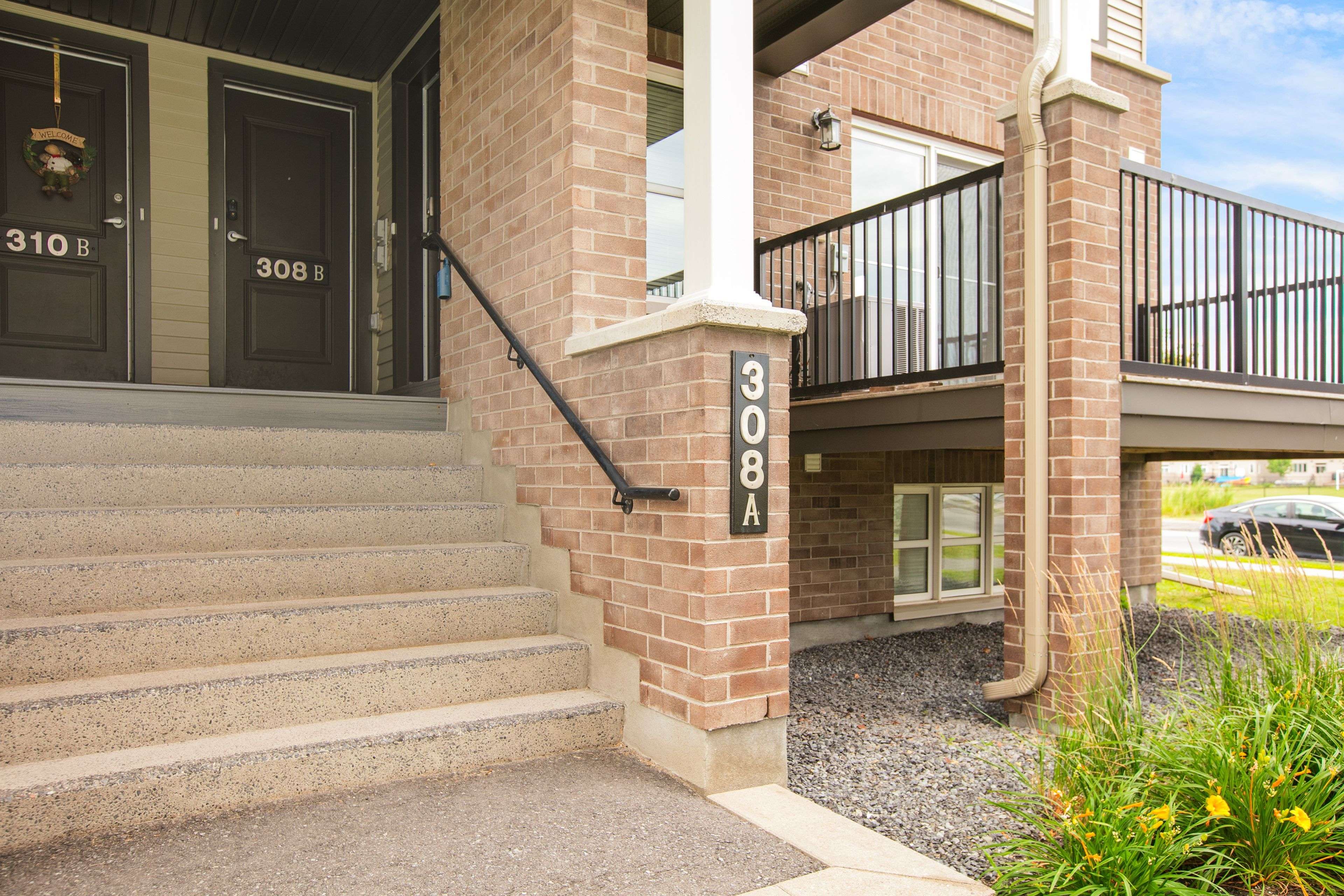 Orleans - Cumberland And Area, ON K4A 1B7,308 Des Tilleuls Private #A