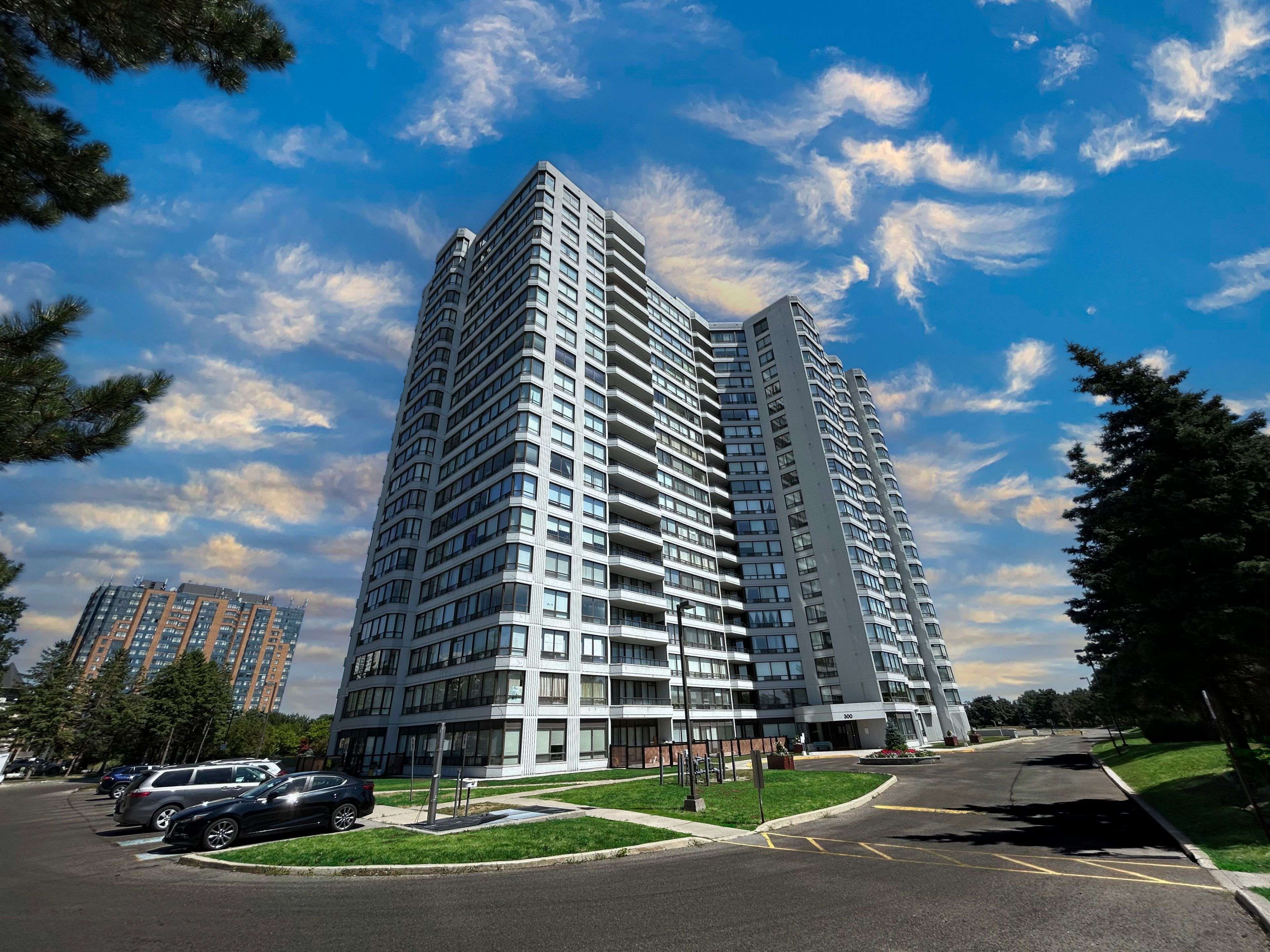 Toronto E07, ON M1V 4X9,300 Alton Towers CIR #408