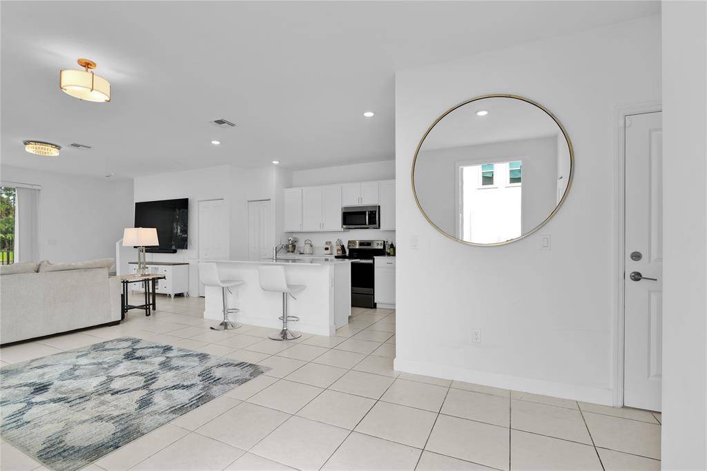Lake Worth, FL 33463,5471 Flannigan Way