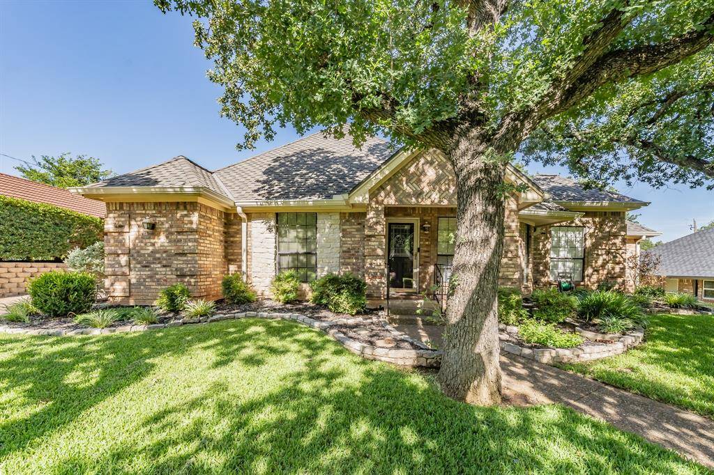Hurst, TX 76054,3125 Woodridge Drive