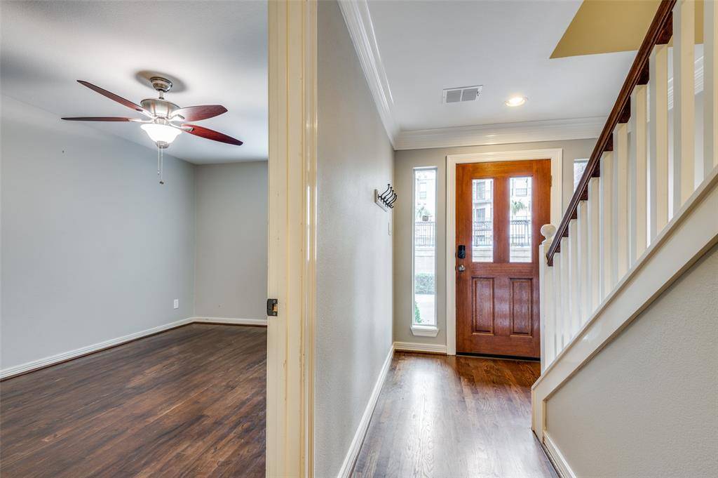 Dallas, TX 75204,2476 Worthington Street