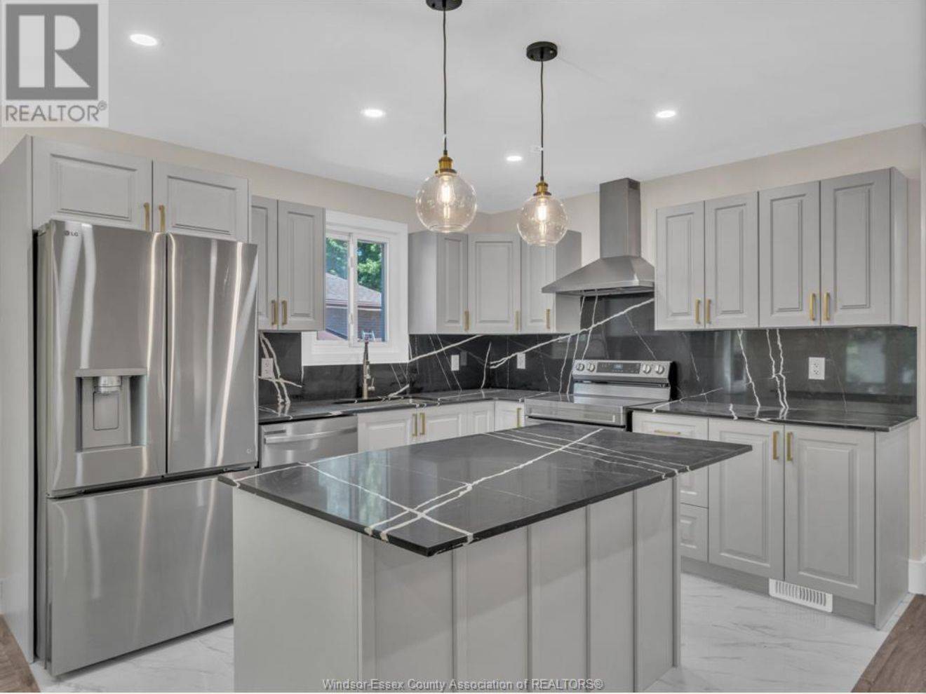 Windsor, ON N8R 1K1,9515 Kerby RD #A&B