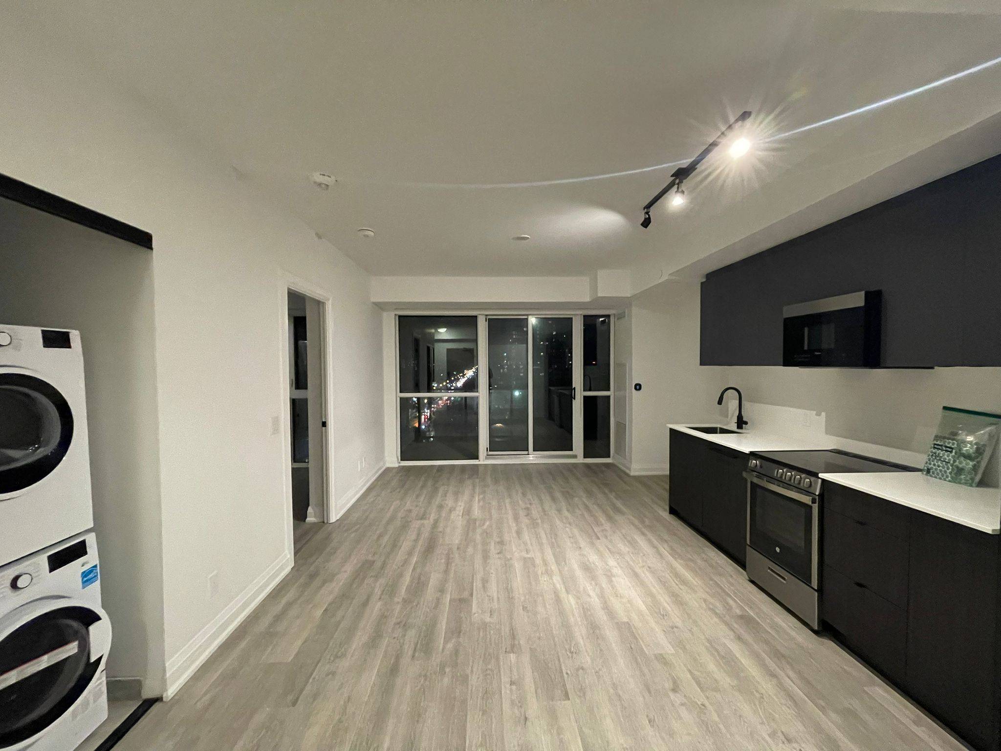 Toronto E02, ON M4C 0B1,2369 Danforth AVE #906