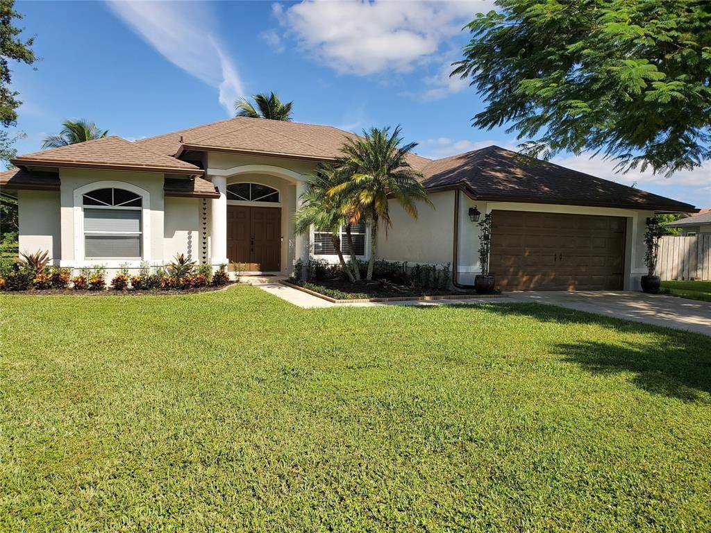 Wellington, FL 33414,13917 Sheffield Court