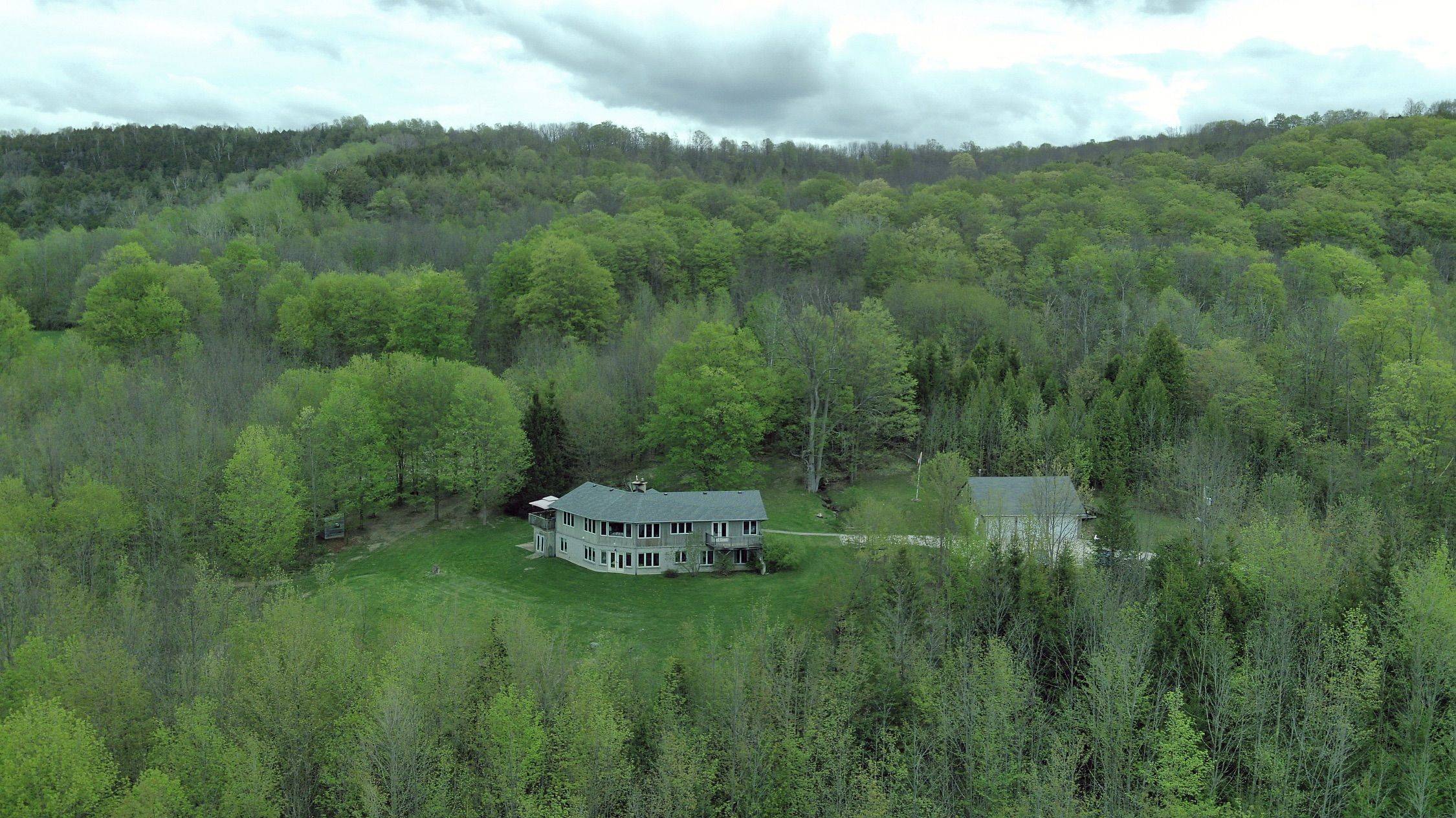 Grey Highlands, ON N0C 1G0,546299 Sideroad 4B RD