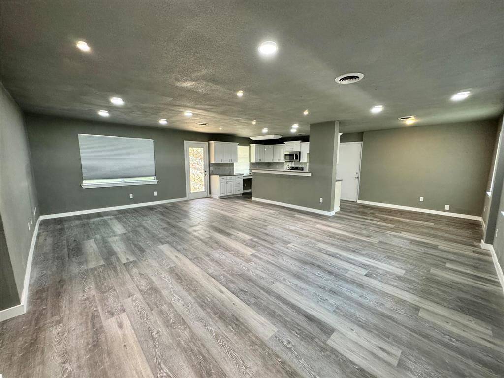 Garland, TX 75043,1614 Comanche Trail