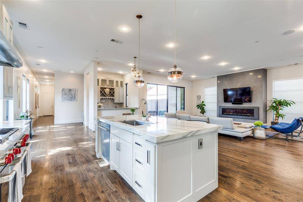 Highland Park, TX 75205,3828 Mockingbird Lane