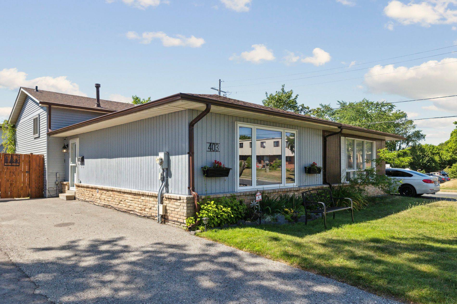 Oshawa, ON L1J 6R1,403 Chandos CT