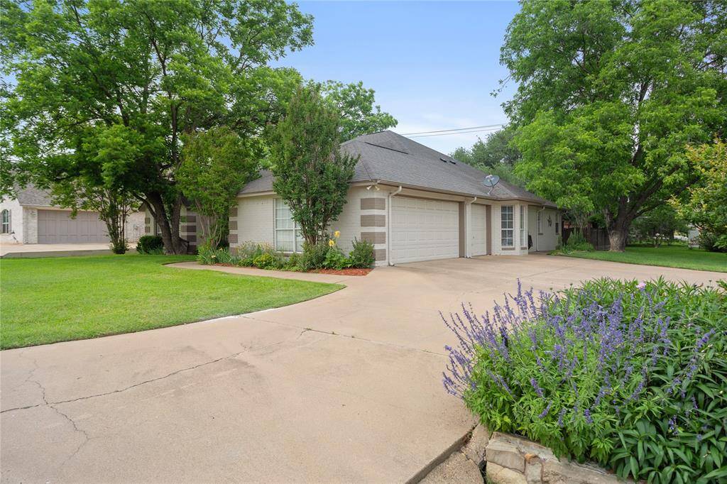 Granbury, TX 76049,5132 Wedgefield Road