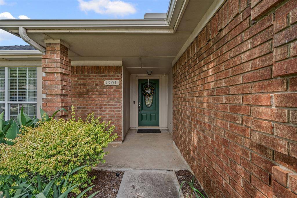 Lewisville, TX 75077,1501 Summerwind Lane