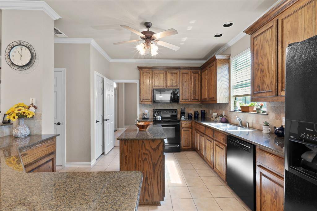 Decatur, TX 76234,1617 Thousand Oaks Drive