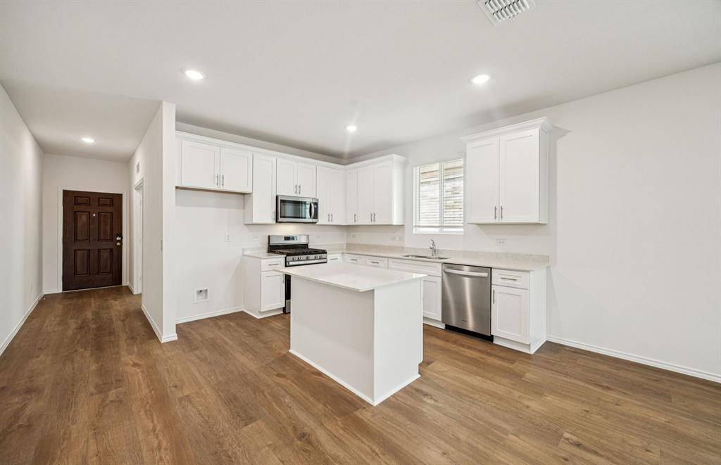 Lowry Crossing, TX 75407,2411 Roundstone Way