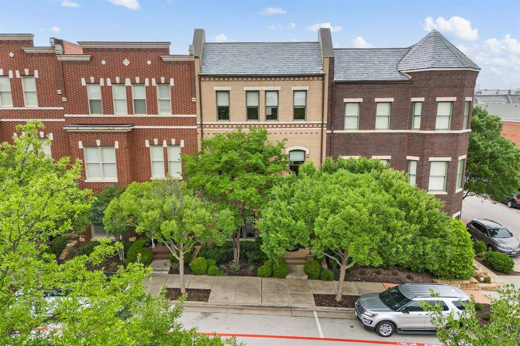 Southlake, TX 76092,1532 Main Street