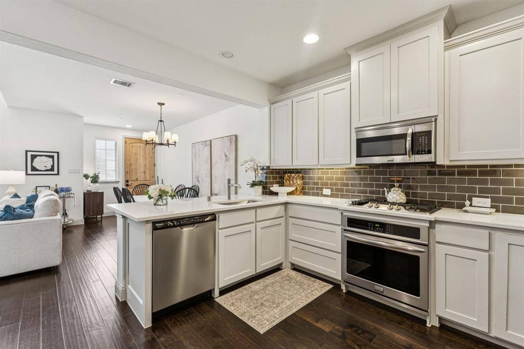 Carrollton, TX 75010,4679 Dozier Road #B
