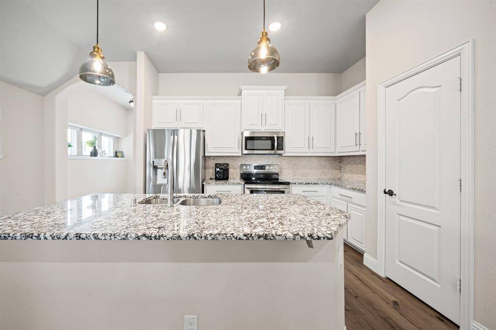 Midlothian, TX 76065,725 Salvia Court