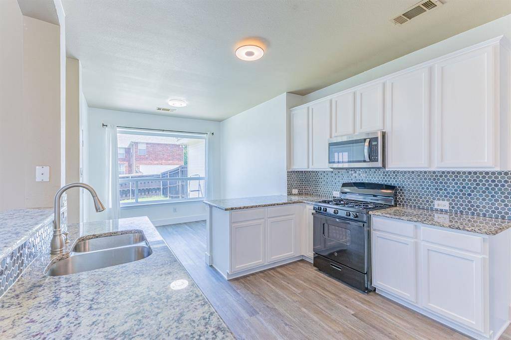 Carrollton, TX 75007,1464 Summerhill Drive