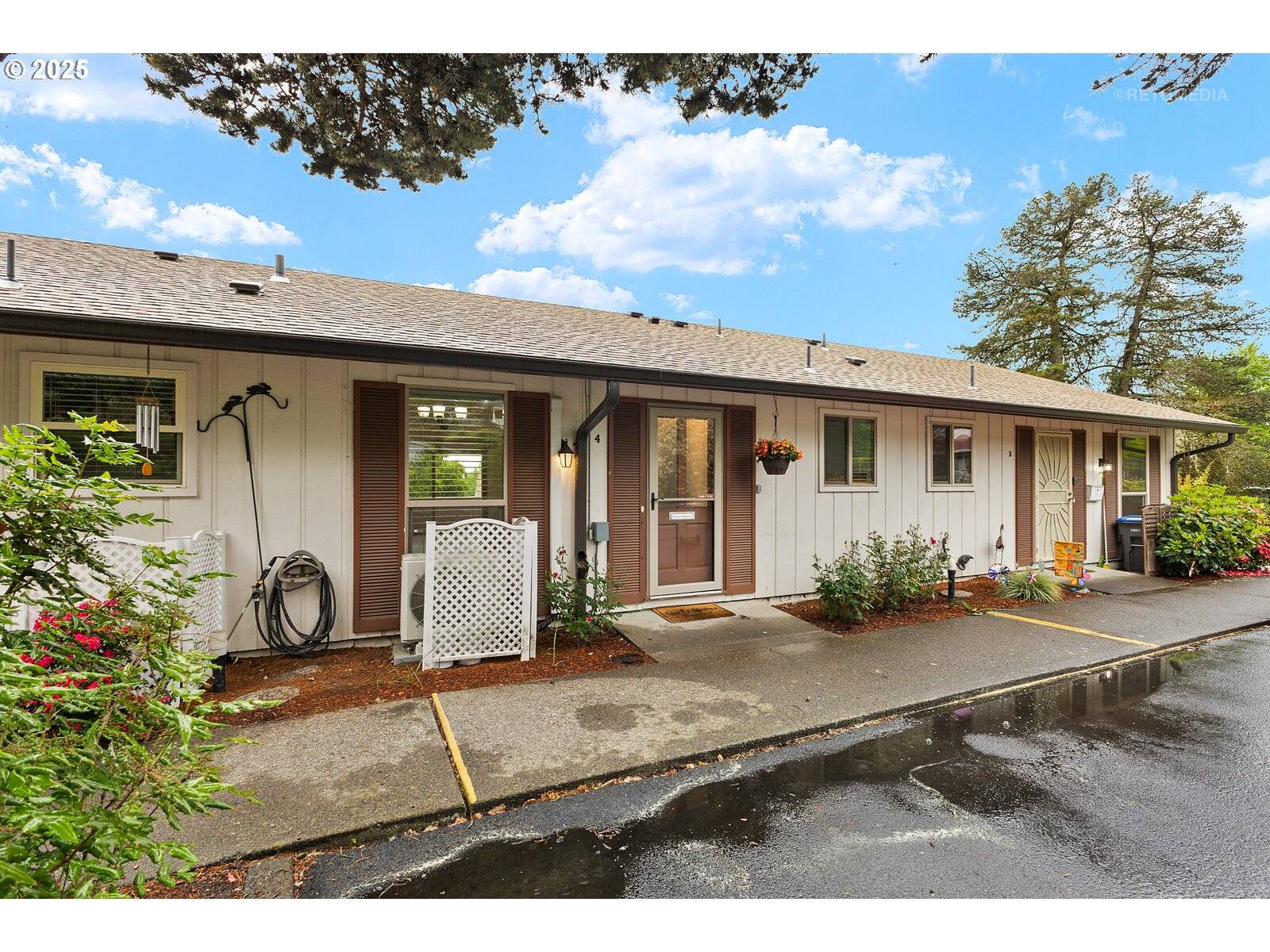 Portland, OR 97224,11575 SW CROWN CT #4
