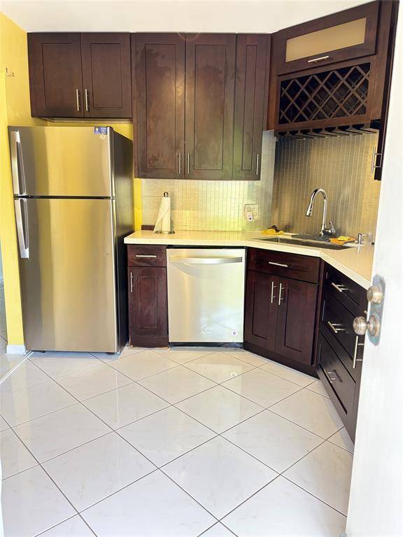 Lauderhill, FL 33319,6300 S Falls Cir Dr #313