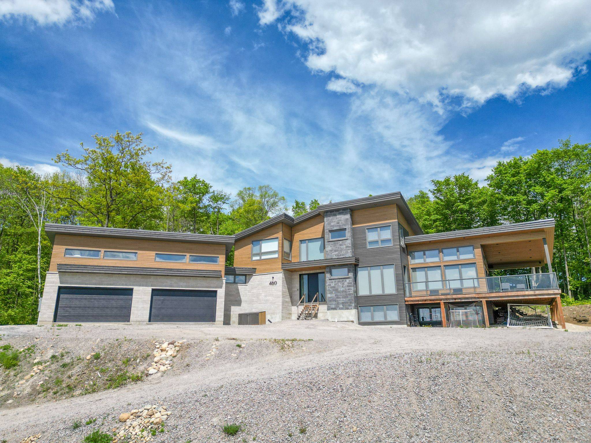North Bay, ON P1C 1E5,460 Surrey DR