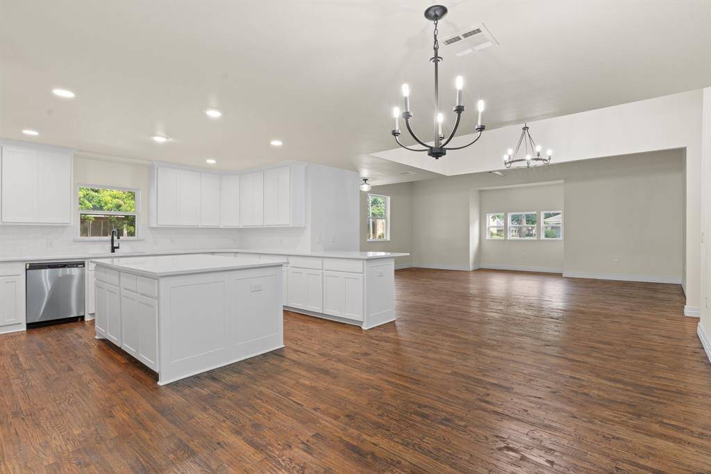 Cleburne, TX 76031,314 N Anglin Street