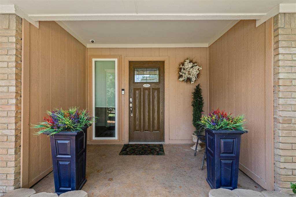 Dallas, TX 75243,10118 Apple Creek Drive
