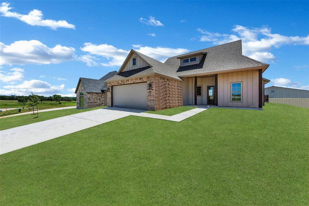Glen Rose, TX 76043,105 Hall Street