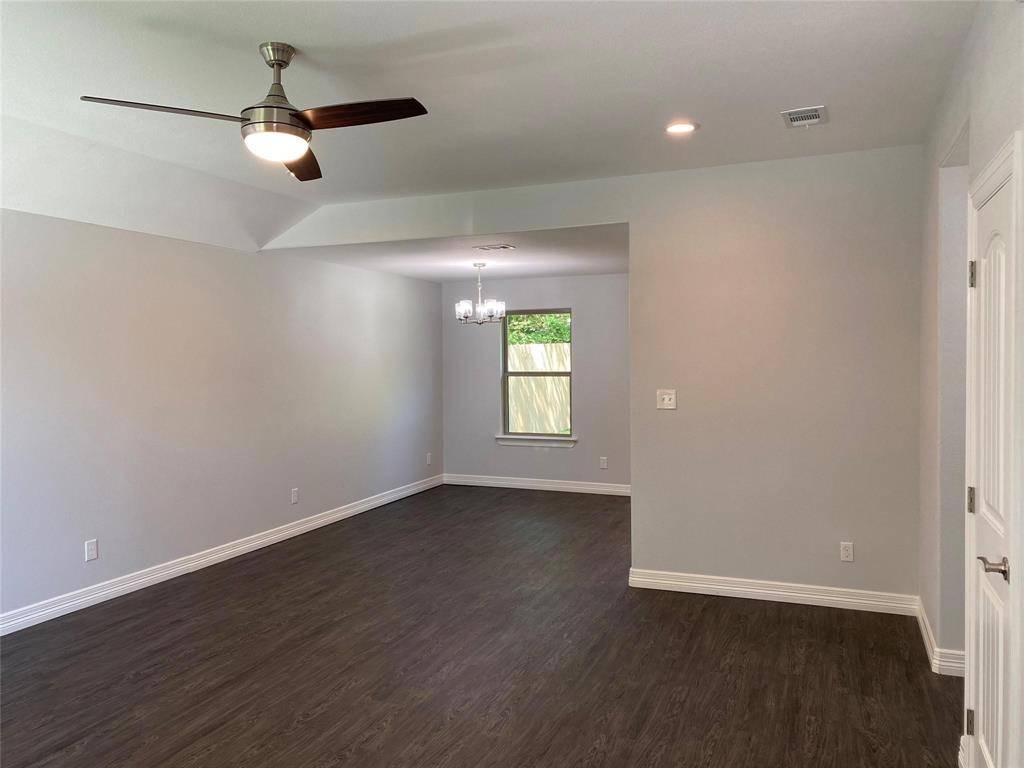 Denison, TX 75020,707 W Murray Street