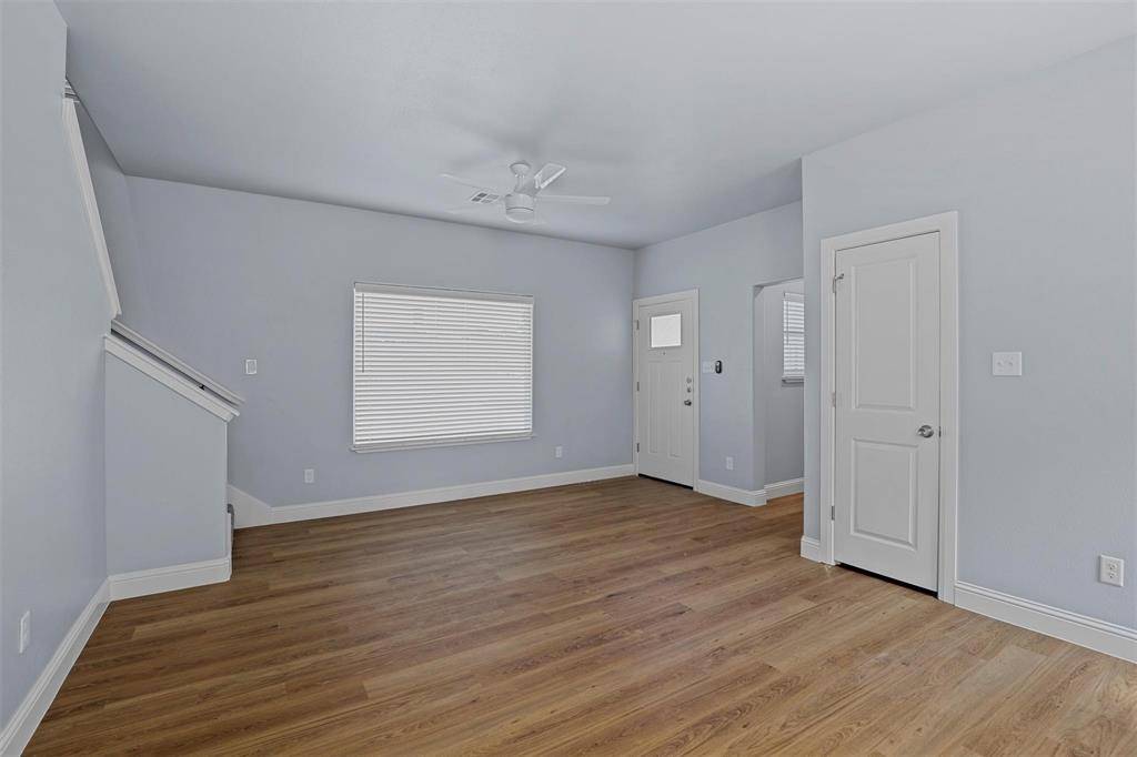 Denison, TX 75021,990 S 6th Avenue #990
