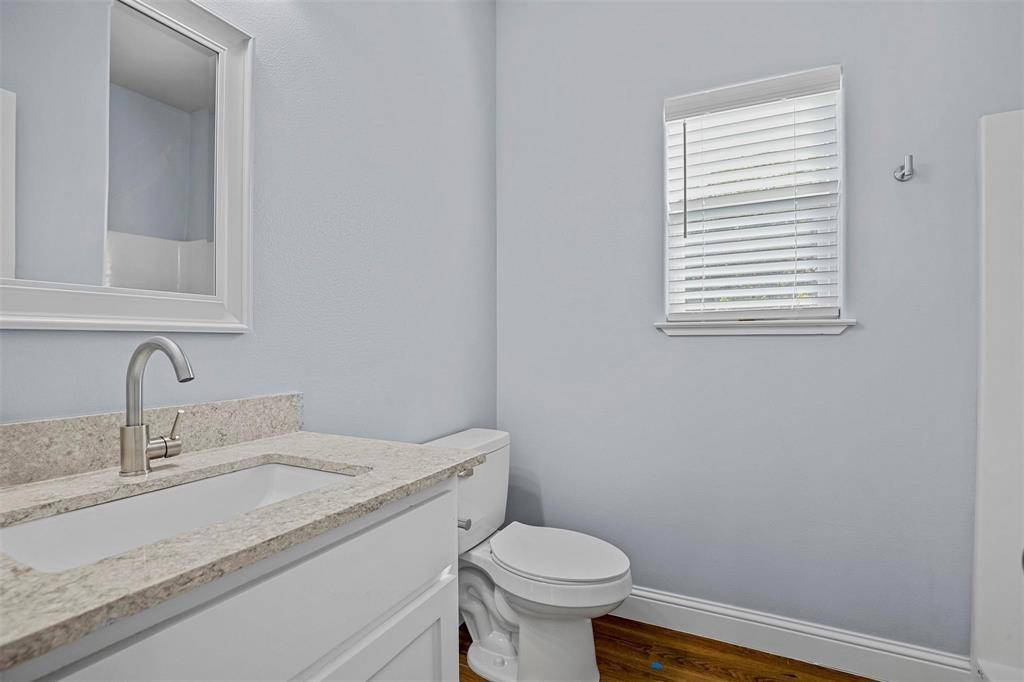 Denison, TX 75021,990 S 6th Avenue #990