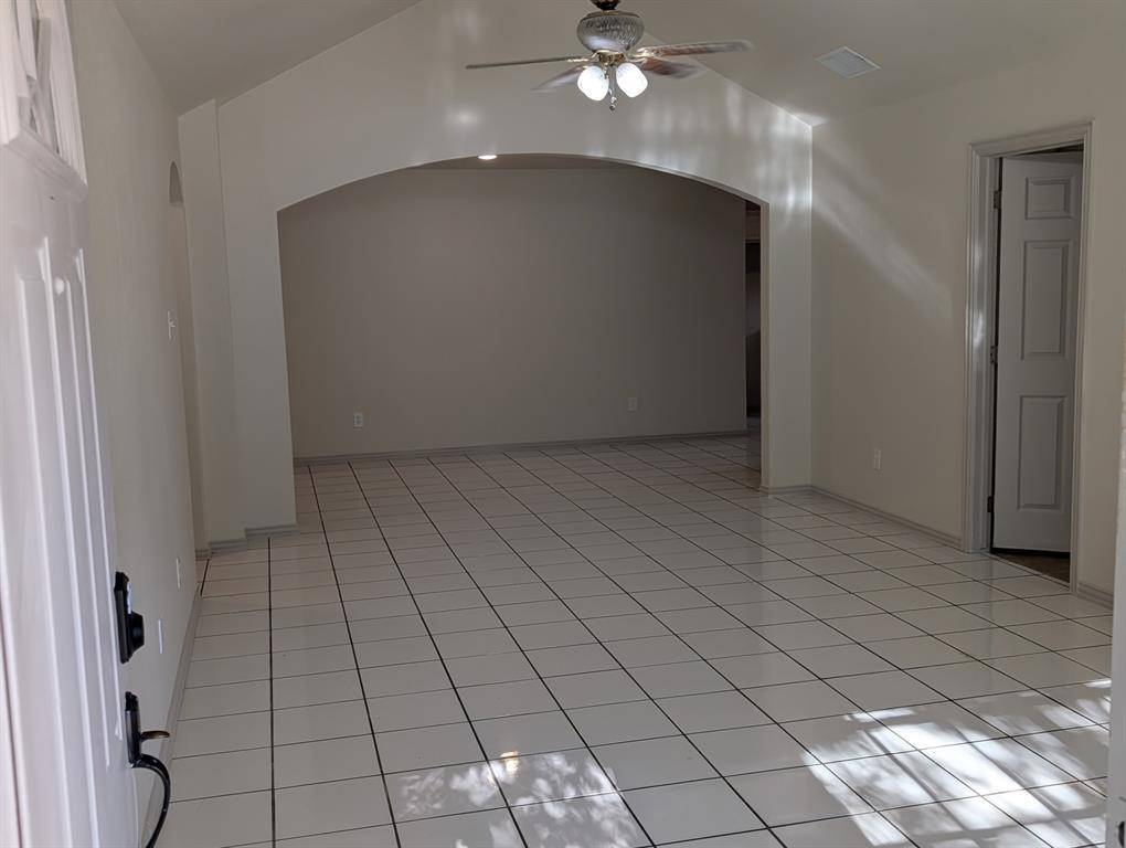 Dallas, TX 75217,274 S St Augustine Drive