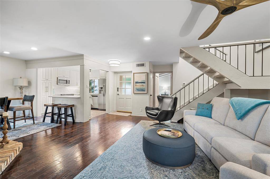 Waco, TX 76710,4204 Village Oak Drive