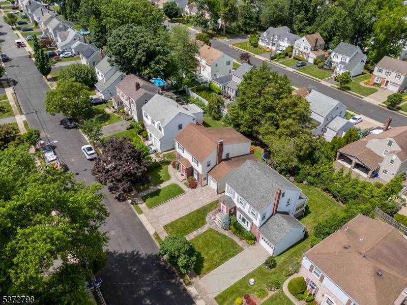 Nutley Twp., NJ 07110,33 Mapes Ave