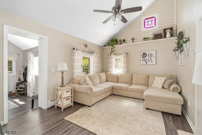Vernon Twp., NJ 07461,85 Lake Wallkill Rd