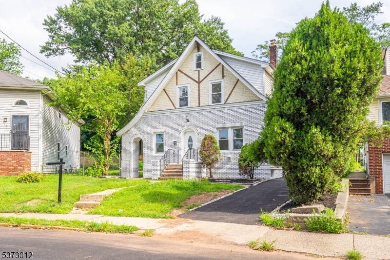 Hillside Twp., NJ 07205,115 Hollywood Ave