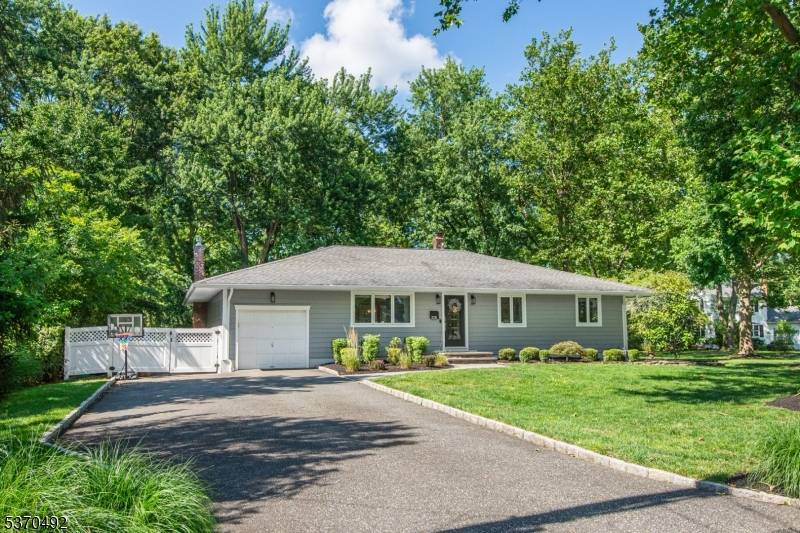Berkeley Heights Twp., NJ 07922,328 Chaucer Dr