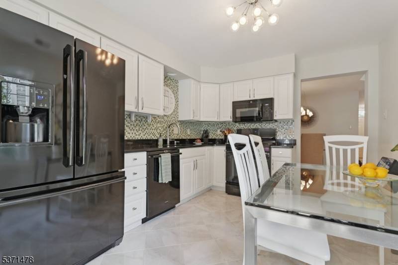 Readington Twp., NJ 08889,103 Well Sweep Rd.