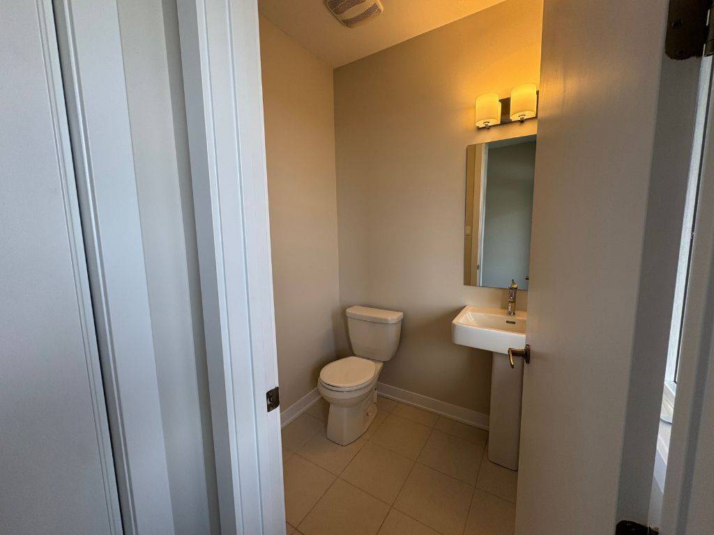 Orleans - Convent Glen And Area, ON K4A 5T4,103 Ryan Reynolds WAY