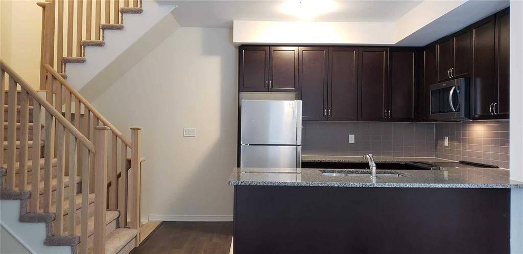 Toronto W08, ON M9C 2Z7,26 Applewood LN #39