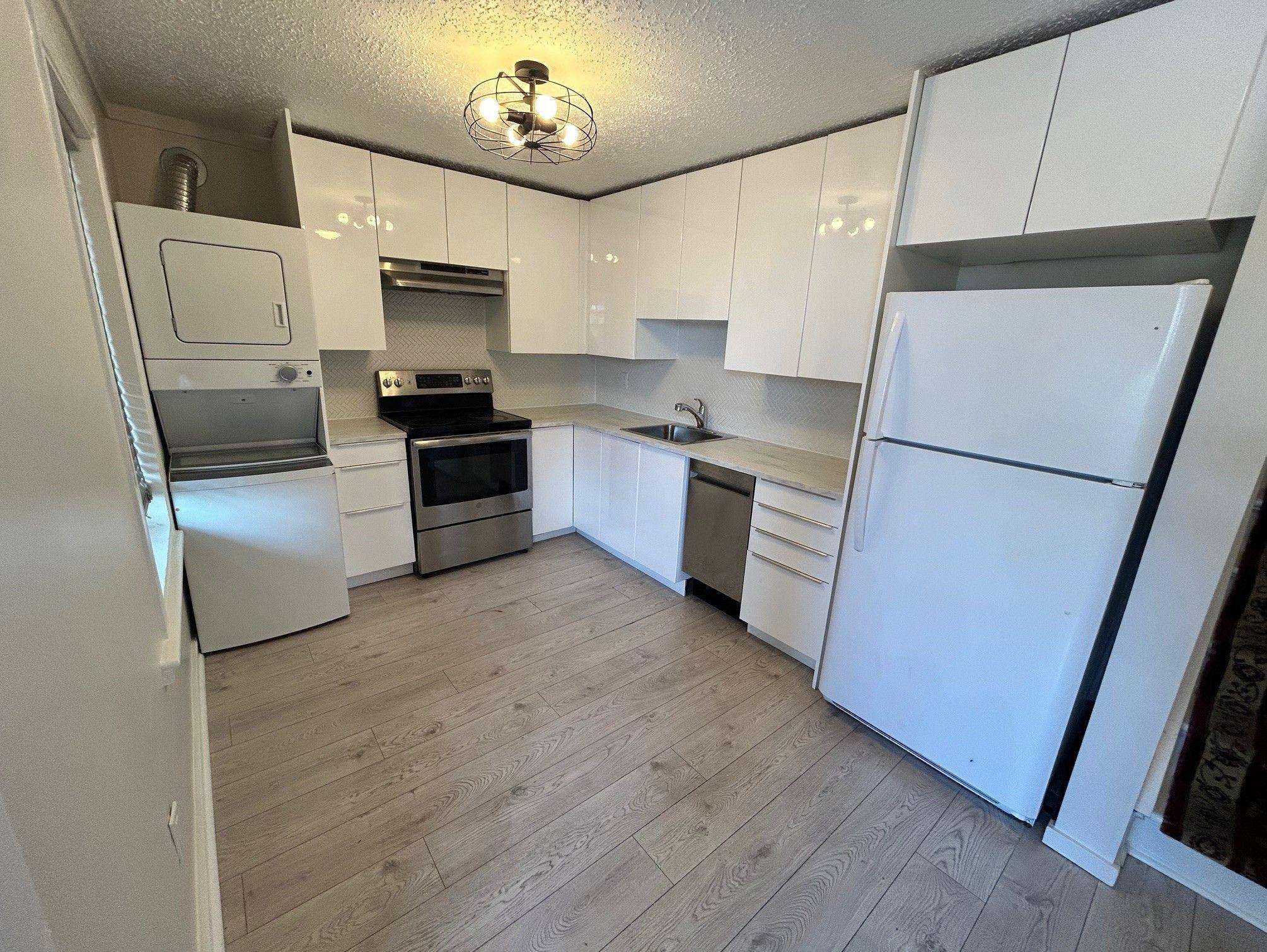 Hamilton, ON L8L 6V5,151 Lottridge ST