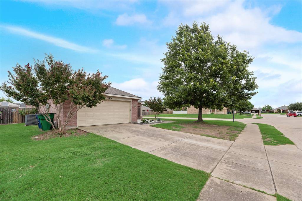 Waxahachie, TX 75165,211 Blue Roan Drive