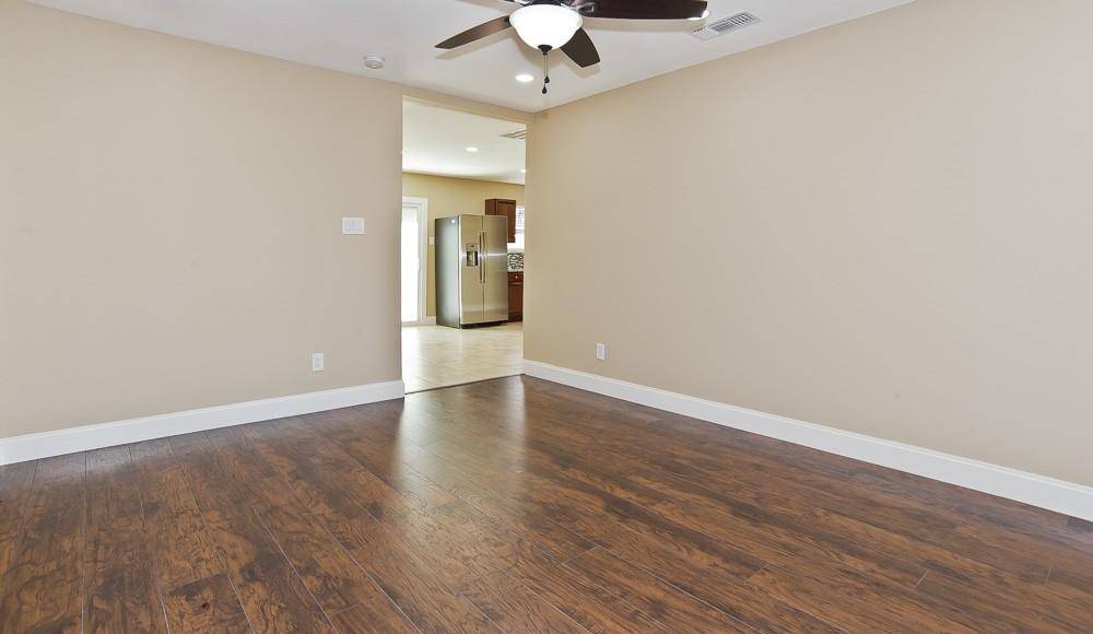 Dallas, TX 75243,8911 Angleton Place